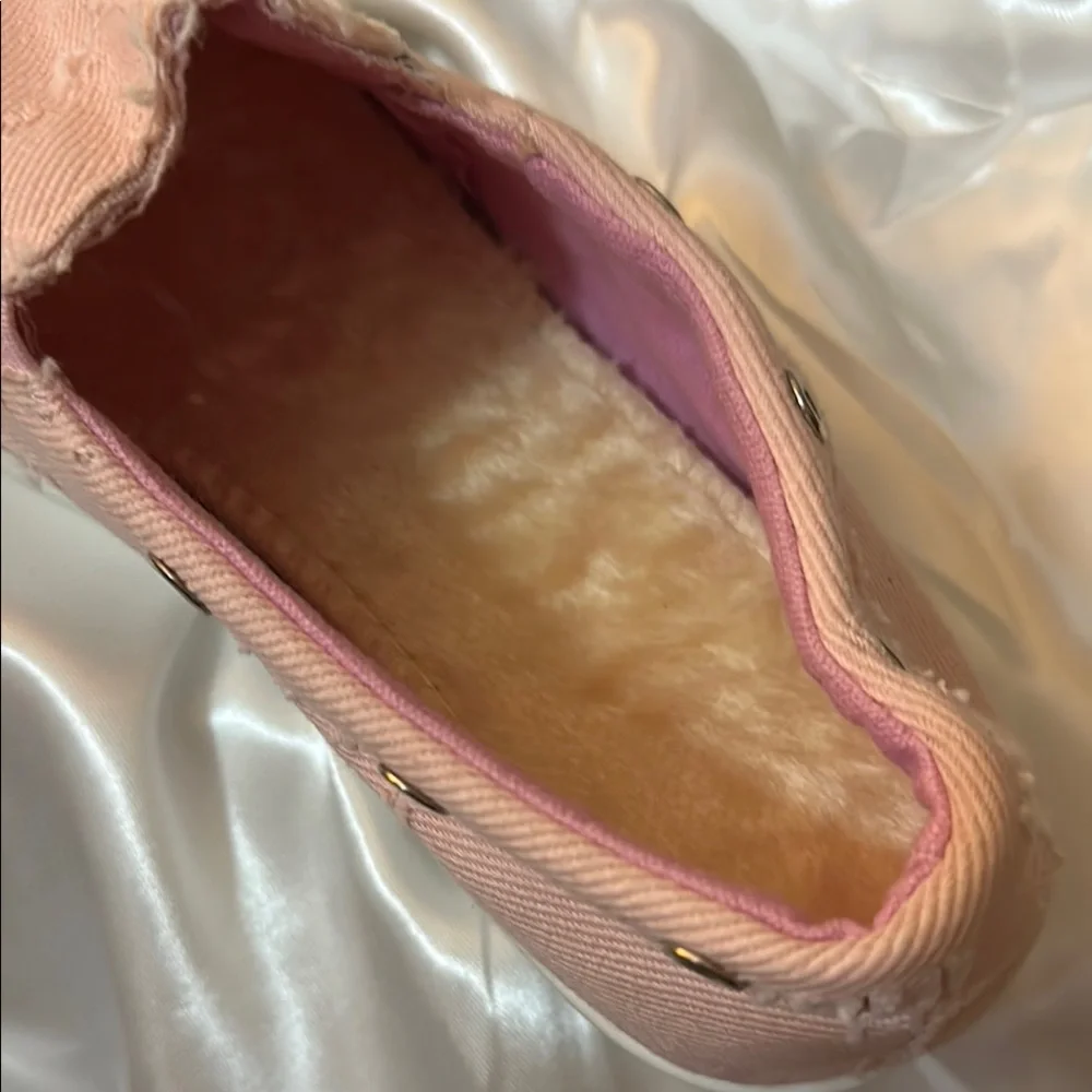 NWOT PINK SLIP ON SNEAKERS! - Picture 9 of 10
